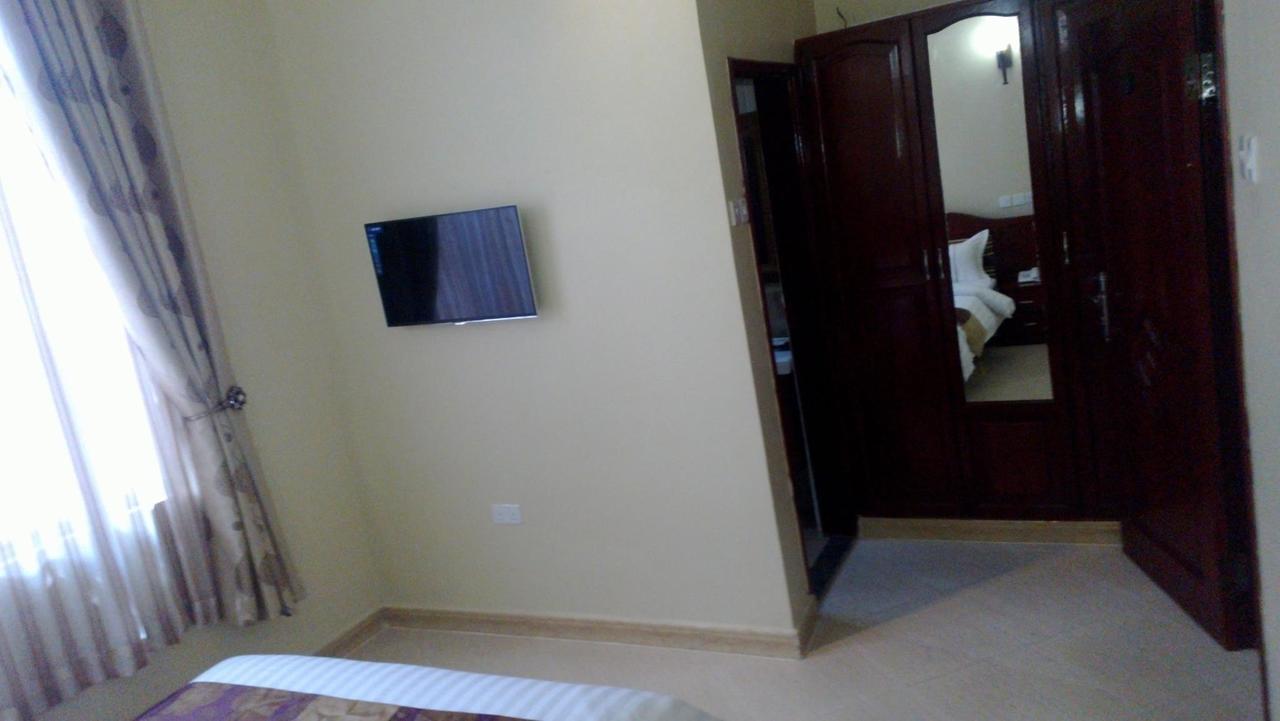 Rising Sun Hotel Dar es Salaam Esterno foto
